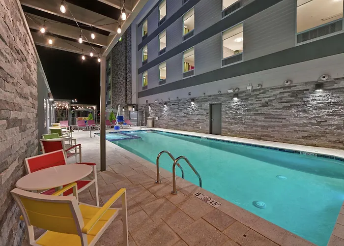 Home2 By Hilton Phoenix 3*